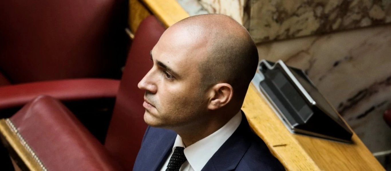 Τα «πήρε» ο Κ.Μπογδάνος με τον «ενοχλητικό» που τον έπαιρνε απανωτά τηλέφωνα ενώ ήταν στον «αέρα» (βίντεο)